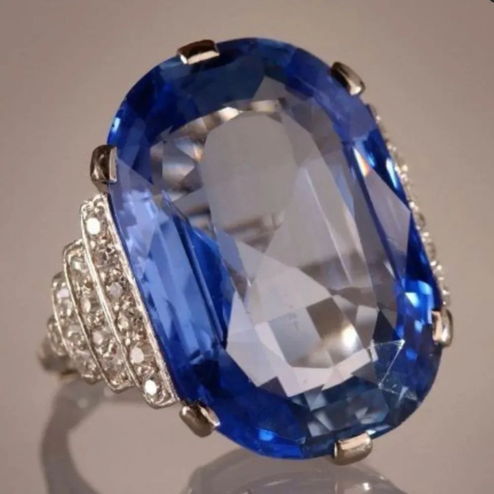 💙 NEW Elegant Blue Crystal and Silver 5 carat Women's Ring 💙